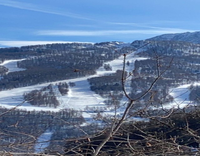 La pista di Bardonecchia completamente vuota dopo il “no” allo sci da parte del Governo