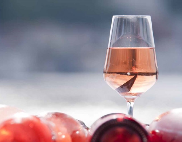 Tutto il sapore del buon vino: a Green Pea torna La Notte del Rosé