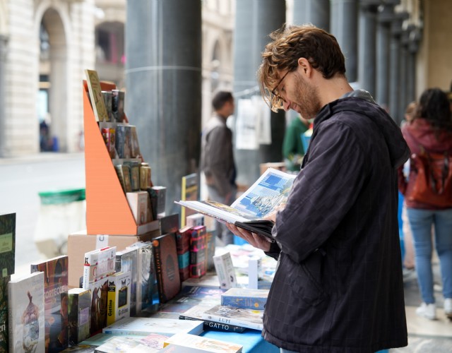 Un mare di libri nel cuore di Torino: tutto pronto per Portici di Carta