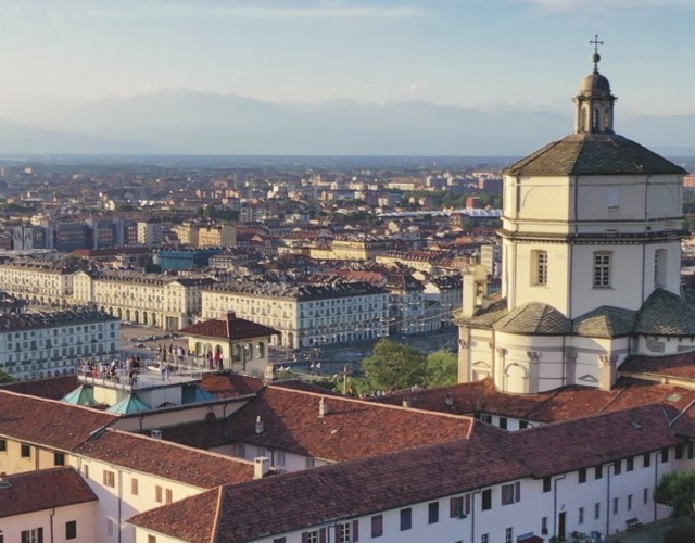 Ecco Altissime: in piazza Vittorio l’incontro con Torino e le sue montagne