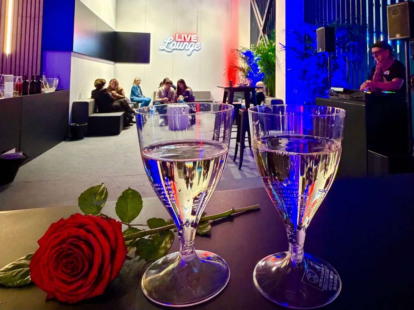 “Casa Paradiso”, la serata dei romantici il 23 aprile nella live lounge dell’Inalpi Arena