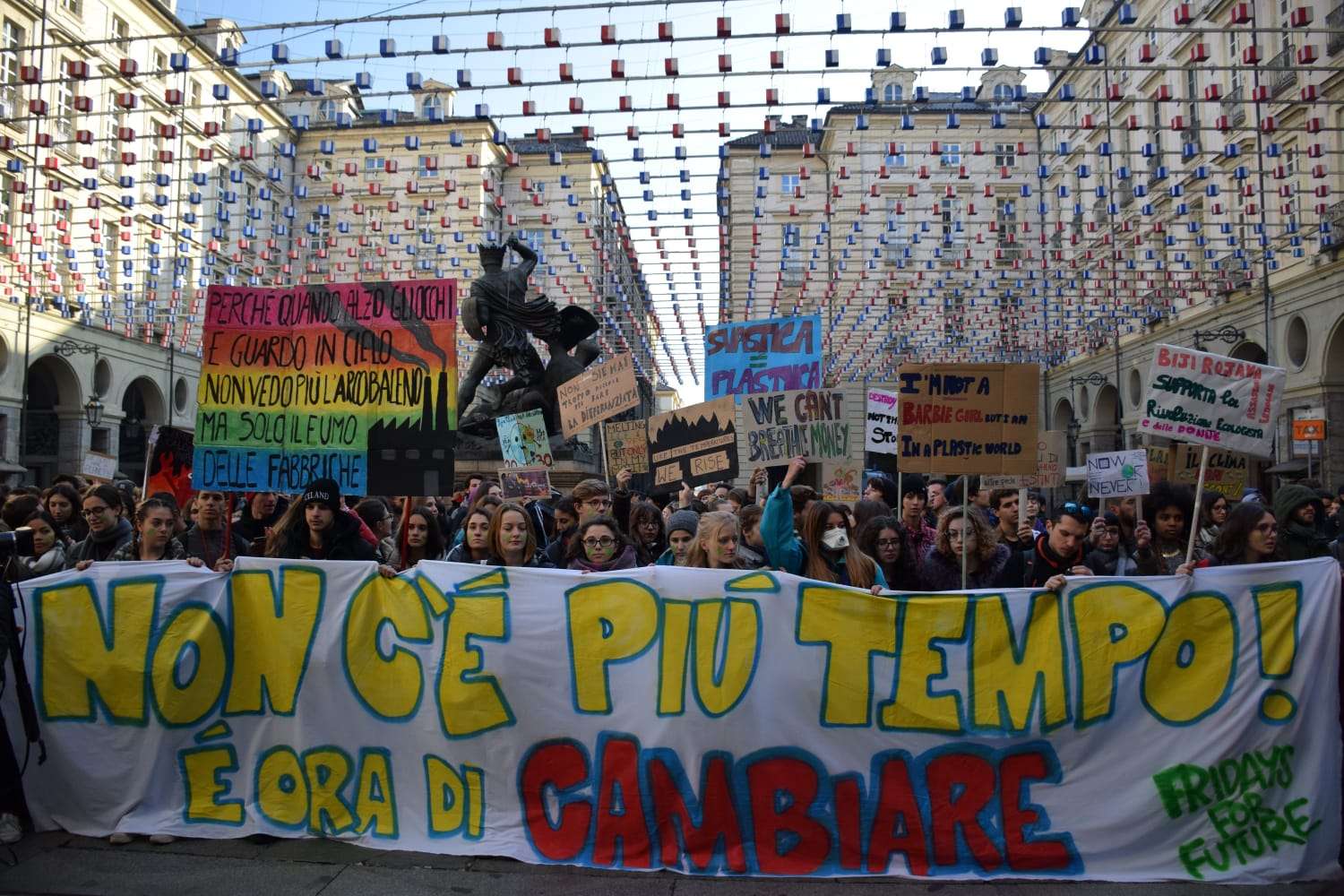 Agire ora, il manifesto di Fridays for Future Torino: emergenza climatica ed ambientale
