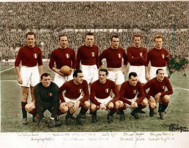 E' il 4 maggio: 72 anni fa alle 17,03 l'aereo del Grande Torino si schiantava sulla collina di Superga