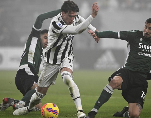 Juventus-Verona 2-0: Vlahovic e Zakaria gol, buonissima la prima