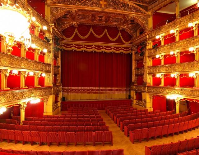 Il Teatro Stabile a “Scena aperta” con le visite guidate al Carignano e Gobetti