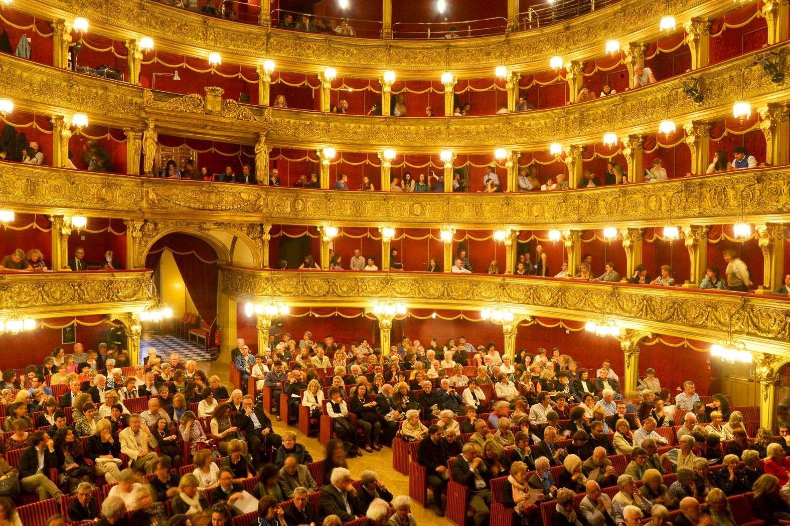 Apertura straordinaria del Carignano per la Festa del Teatro del 27 marzo