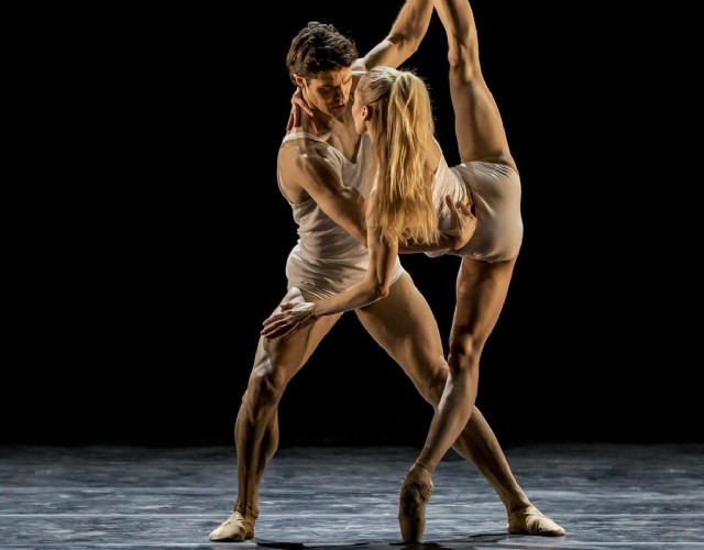 Ancora un Capodanno al Teatro Regio con Roberto Bolle and Friends