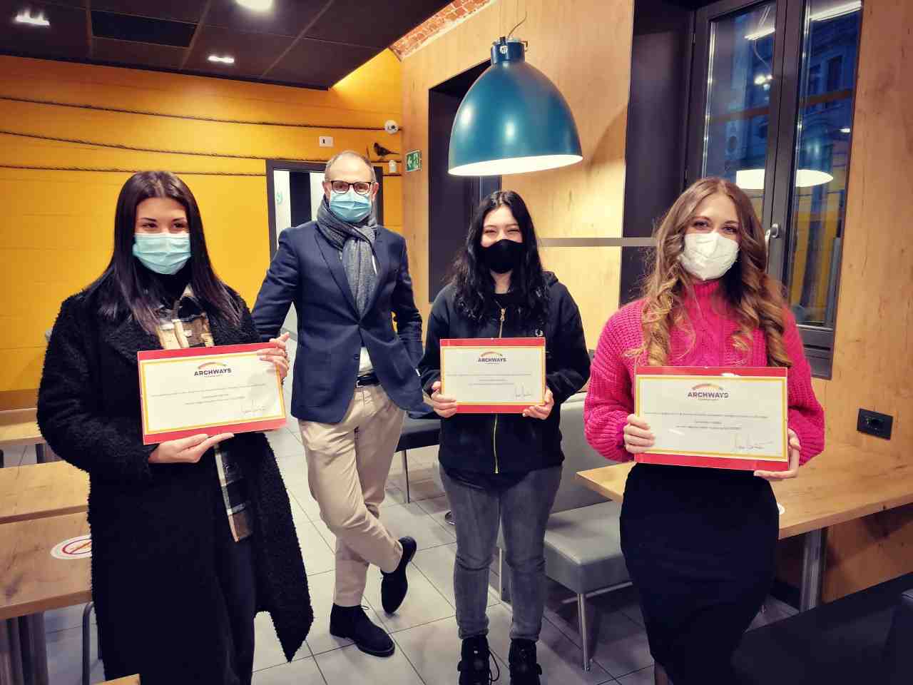 McDonald’s premia cinque giovani studenti dipendenti di Torino