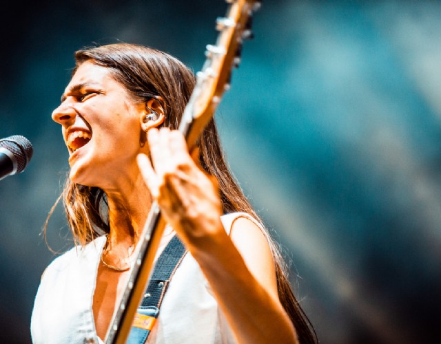 Emma Nolde dal vivo a Torino sul palco dell'Hiroshima Mon Amour