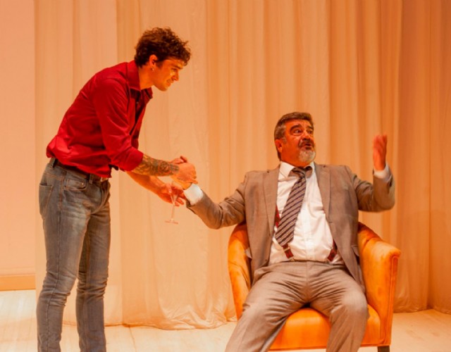 Le “Mine vaganti” di Ferzan Ozpetek in scena al Teatro Carignano