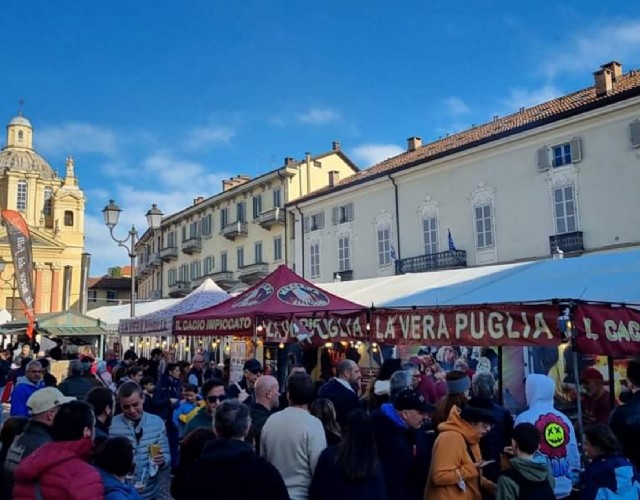 A Chieri torna la Fiera Nazionale di San Martino: tra agricoltura e storia