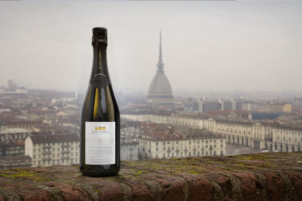Alta Langa: Torino fa da sfondo per la campagna invernale dei vini