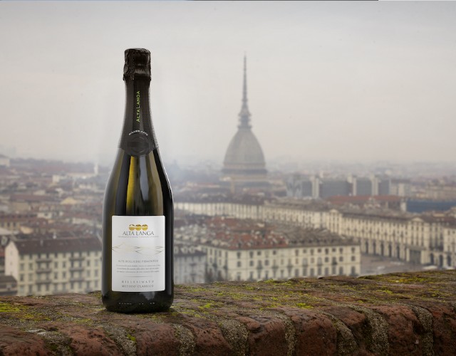 Alta Langa: Torino fa da sfondo per la campagna invernale dei vini