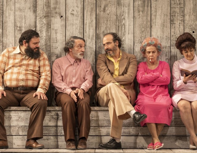 Leonardo Lidi celebra Anton Čechov sul palco del Teatro Carignano