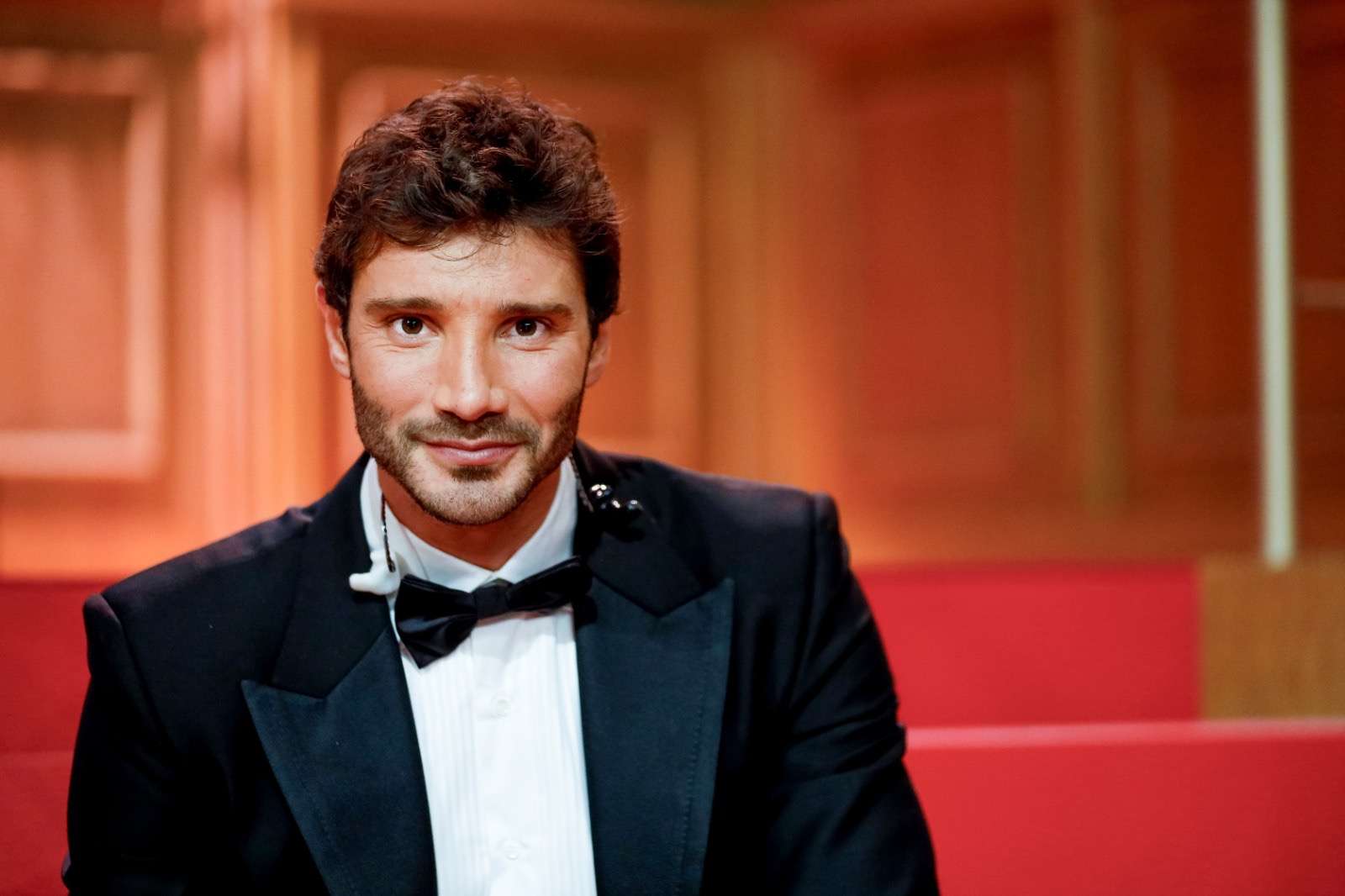 “Meglio Stasera” con Stefano De Martino: è l’artista più atteso del Teatro Colosseo