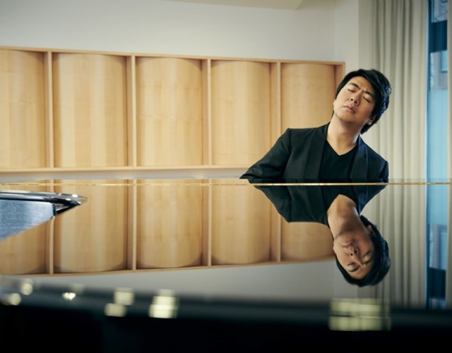 Lang Lang, il fenomeno del pianoforte, in concerto a Torino. Sold out