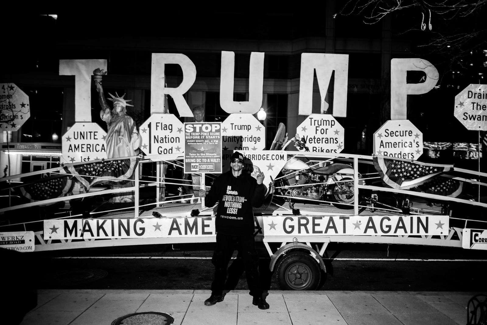 “Insurrezioni. Fotografie di una protesta”: una mostra per capire il dissenso