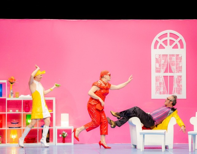 “La Locandiera” di Carlo Goldoni in versione pop per il Teatro Superga