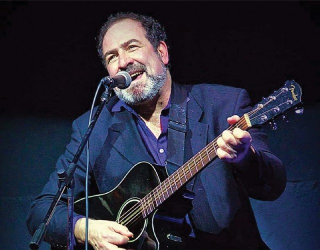 “La promessa della felicità” a Chieri, è la musica di Federico Sirianni