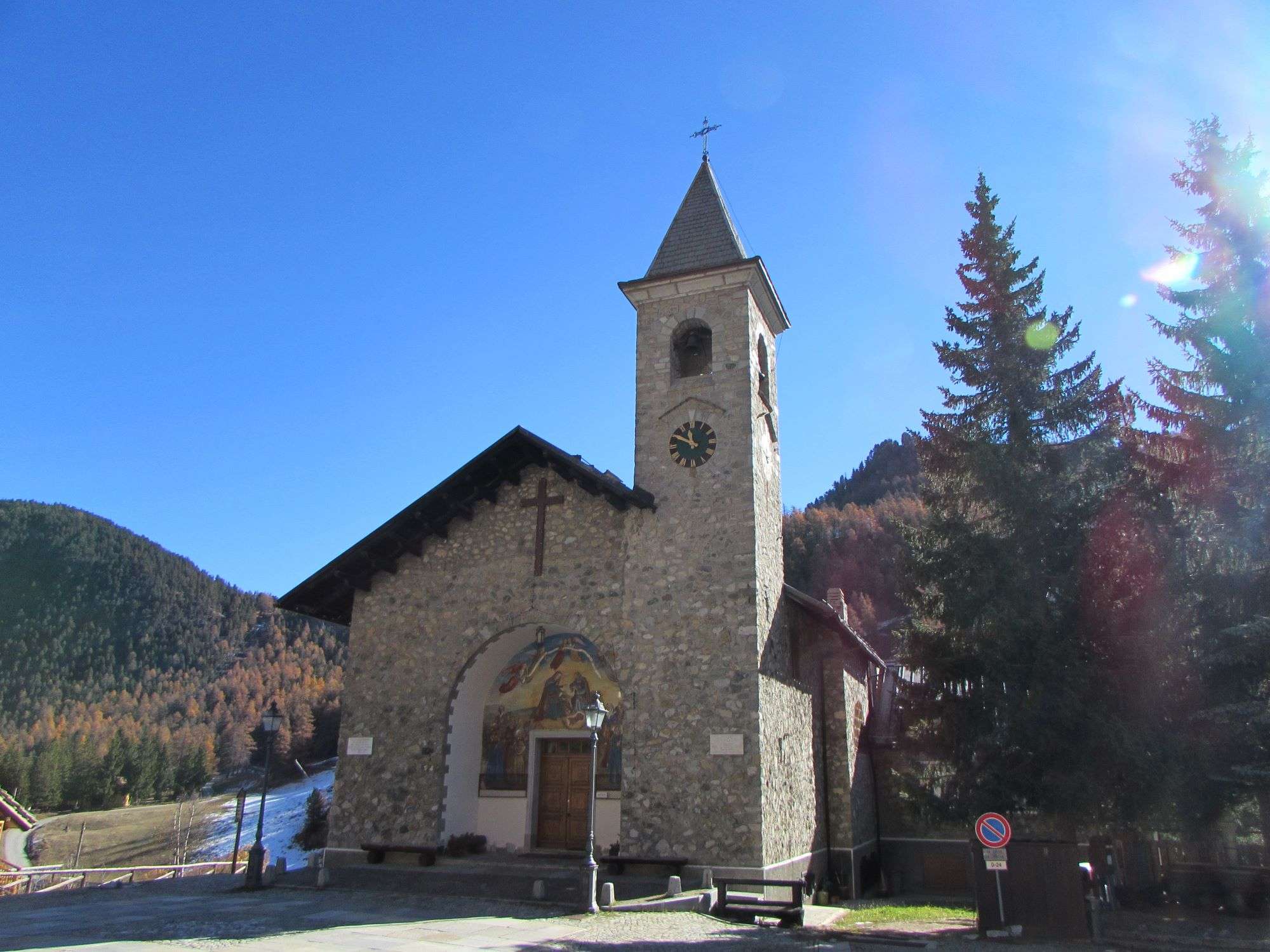 A Claviere è tutto pronto per il “Mercatino del Dahu” 2025 dell'Alta Valle di Susa