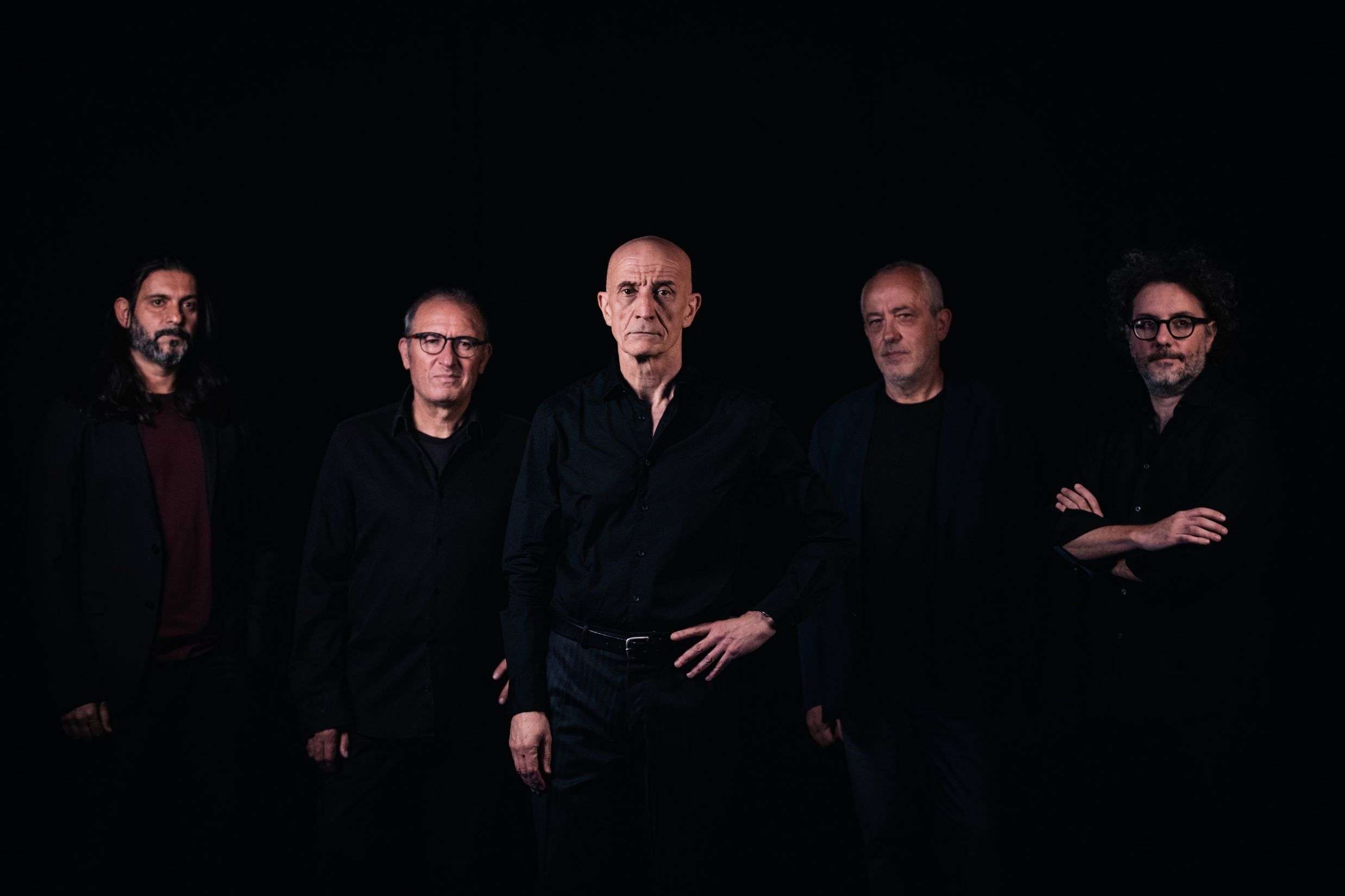 La Piccola Orchestra Avion Travel inaugura la stagione del Folkclub