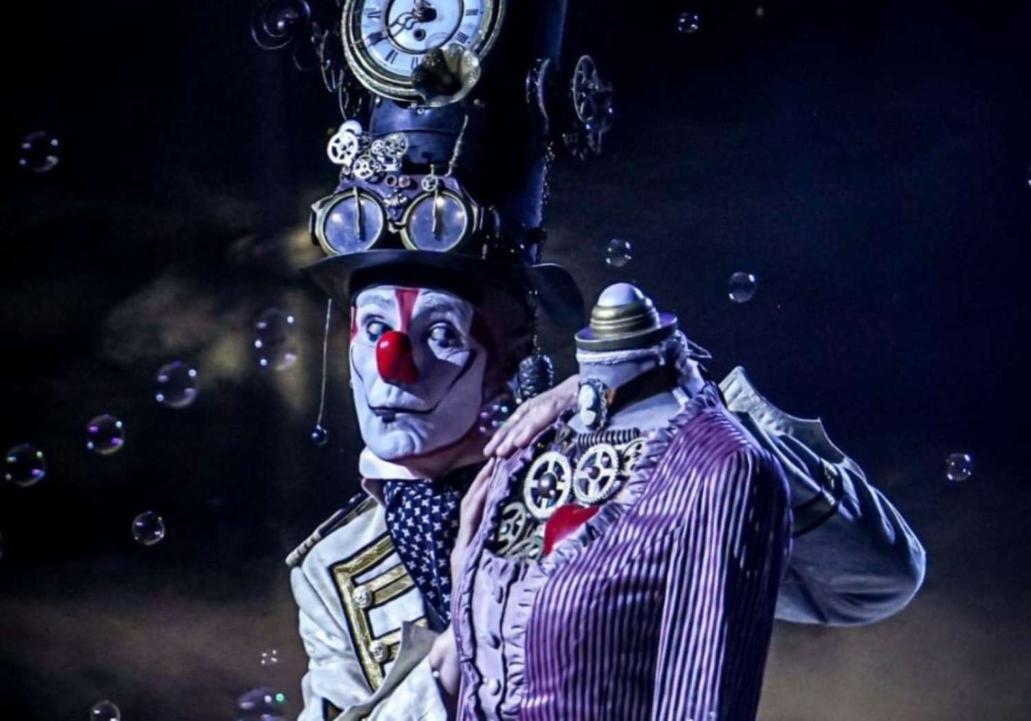 Il 𝗙𝘂𝗻𝗻𝘆 𝗠𝗮𝗴𝗶𝗰 𝗦𝗵𝗼𝘄 alla Casa del Teatro Ragazzi e Giovani fino al 6 gennaio