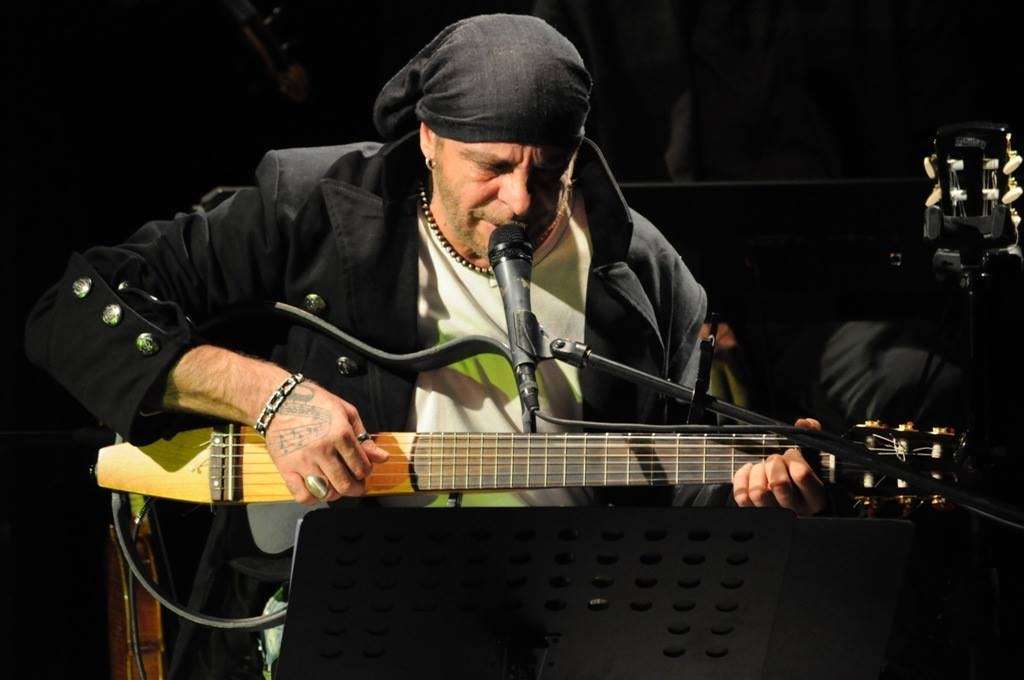 Da Faber al cielo, il concerto emozionale dedicato a Fabrizio De André