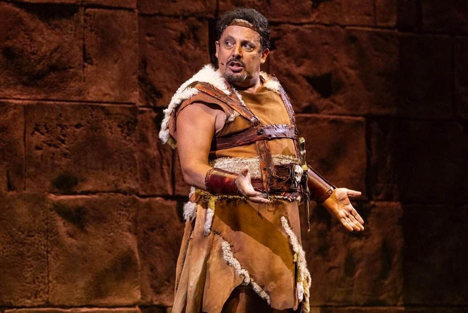 Enrico Brignano al Teatro Alfieri di Torino con “I 7 Re di Roma” dal 6 all’8 febbraio