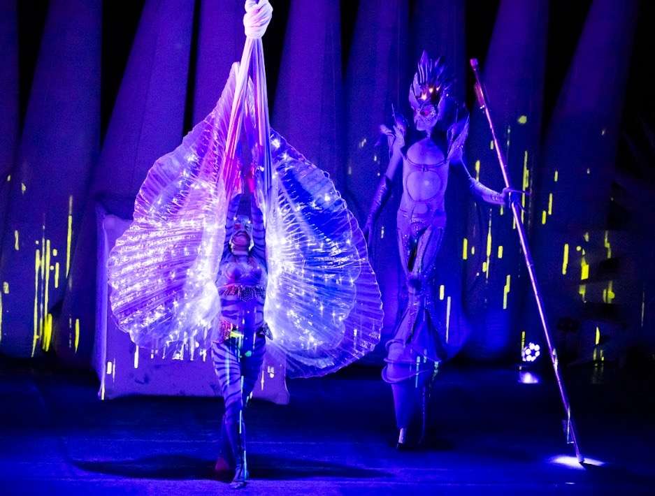 Lea Farfadais in “Éveil”, 6 capitoli fra emozioni e visione poetica