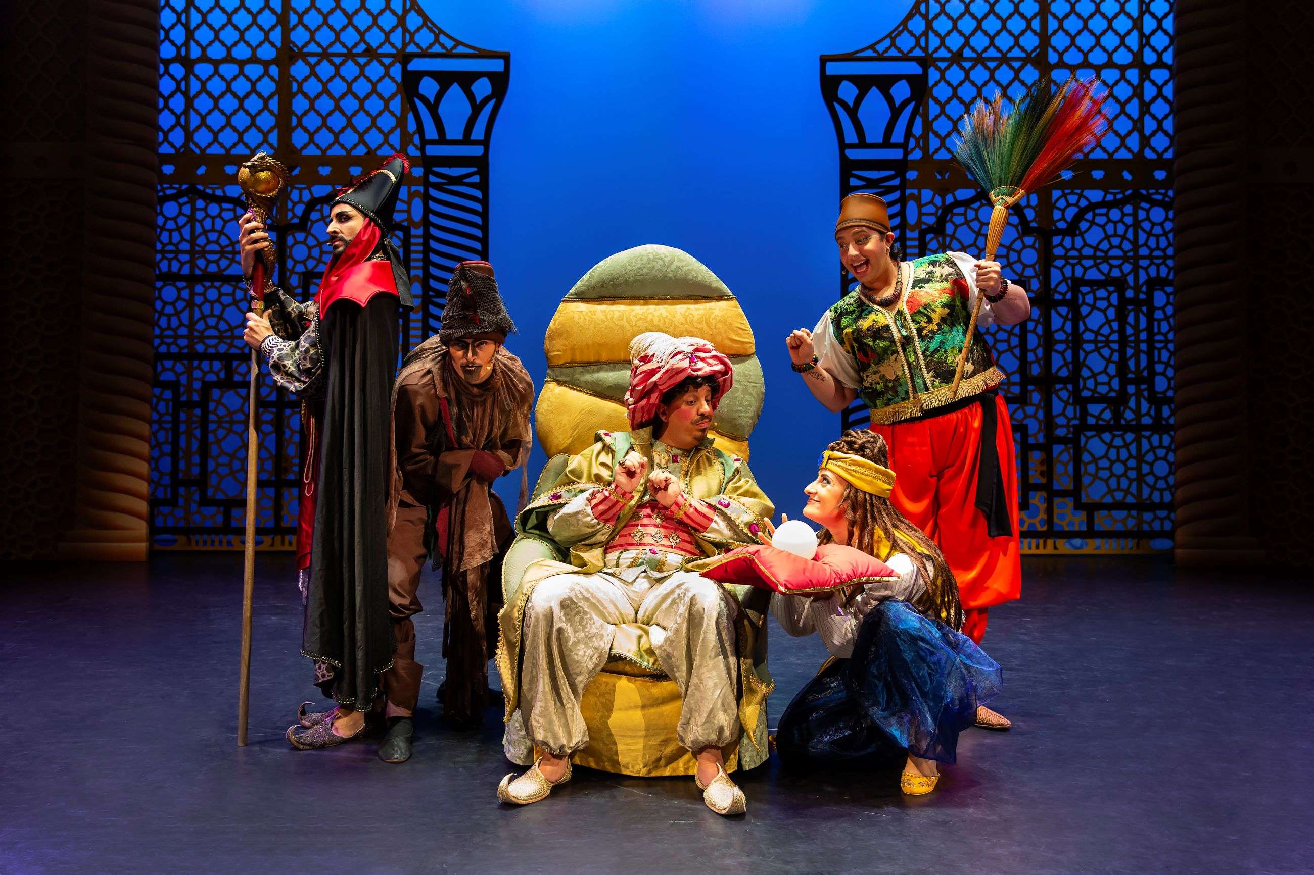 Viaggio nel cuore incantato dell’Oriente con “Aladin – Il Musical” in scena all’Alfieri