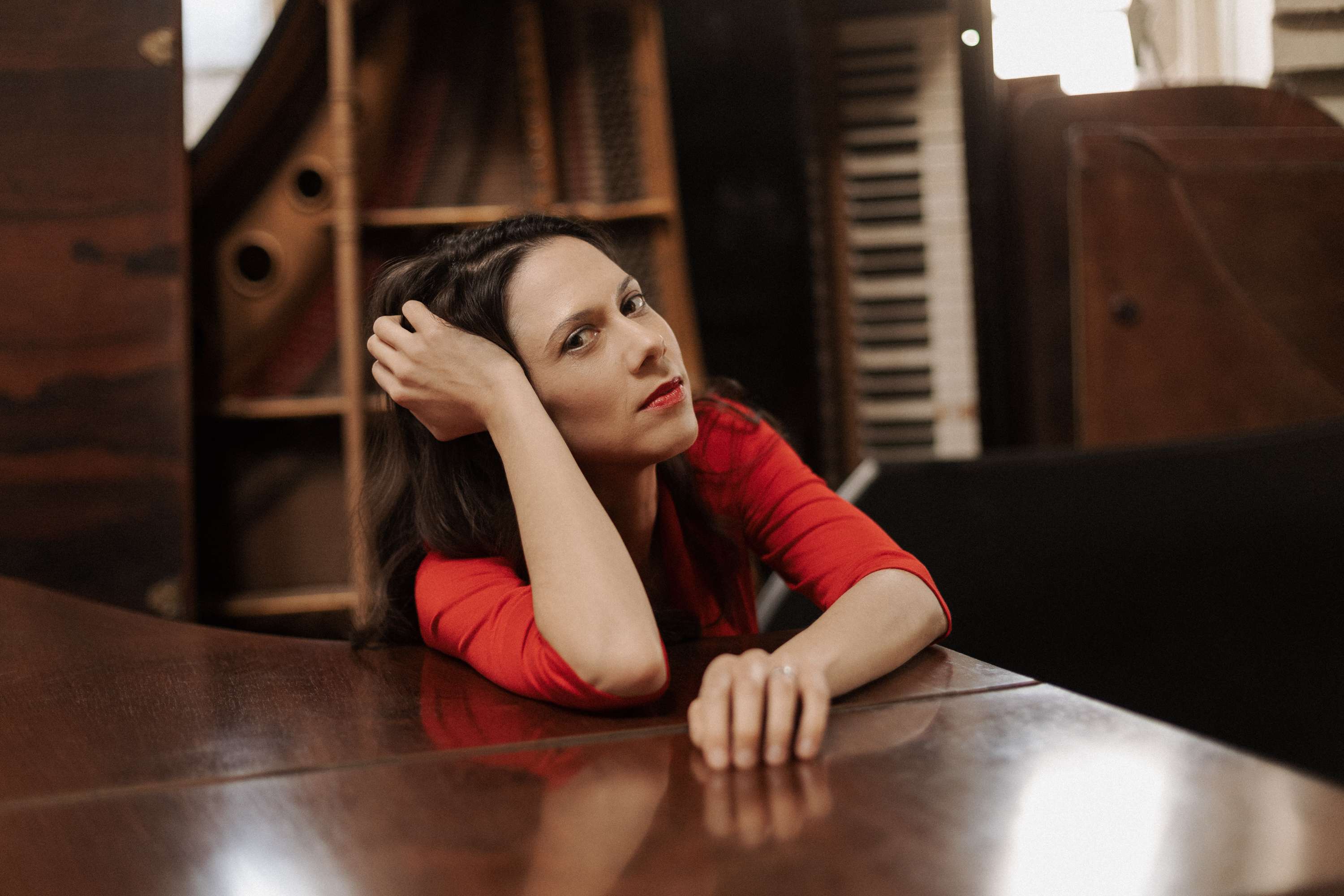 La pianista tedesca Olivia Trummer nell’arena del Monastero di Rivalta di Torino