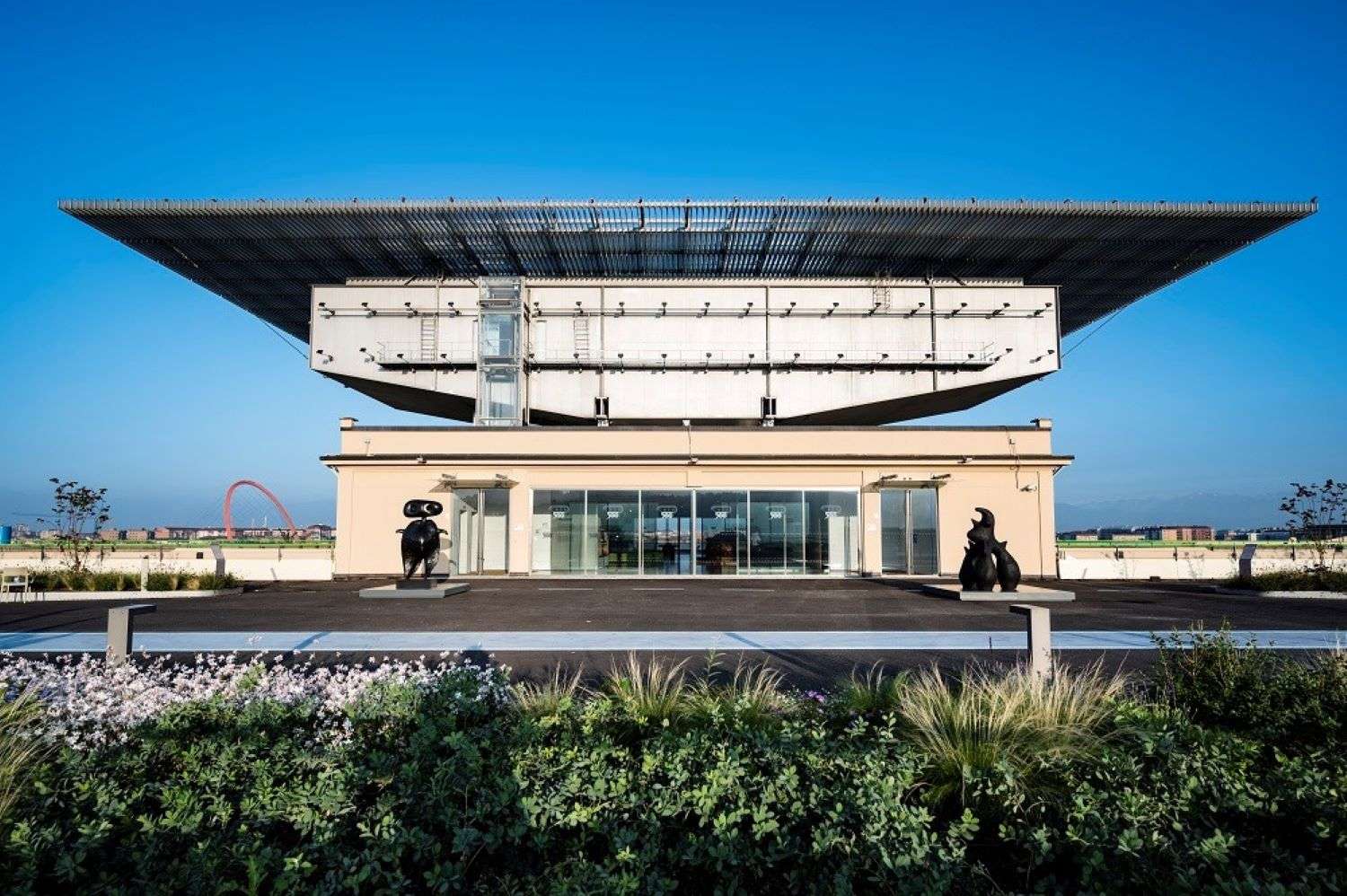 Un giardino sul tetto del Lingotto, il futuro avveniristico dell'ex tempio dell'auto