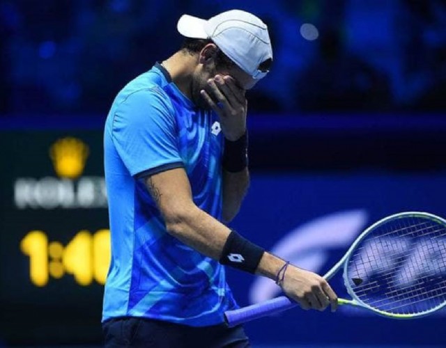 Infortunio per Matteo Berrettini che lascia il PalaAlpitour in lacrime