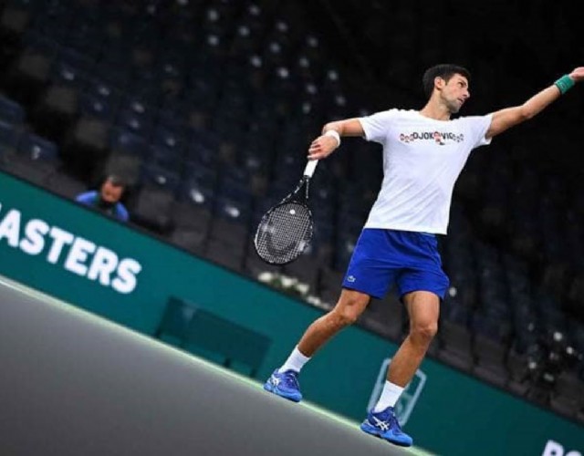 Esordio di lusso per Novak Djokovic, battuto Ruud in un'ora e mezza