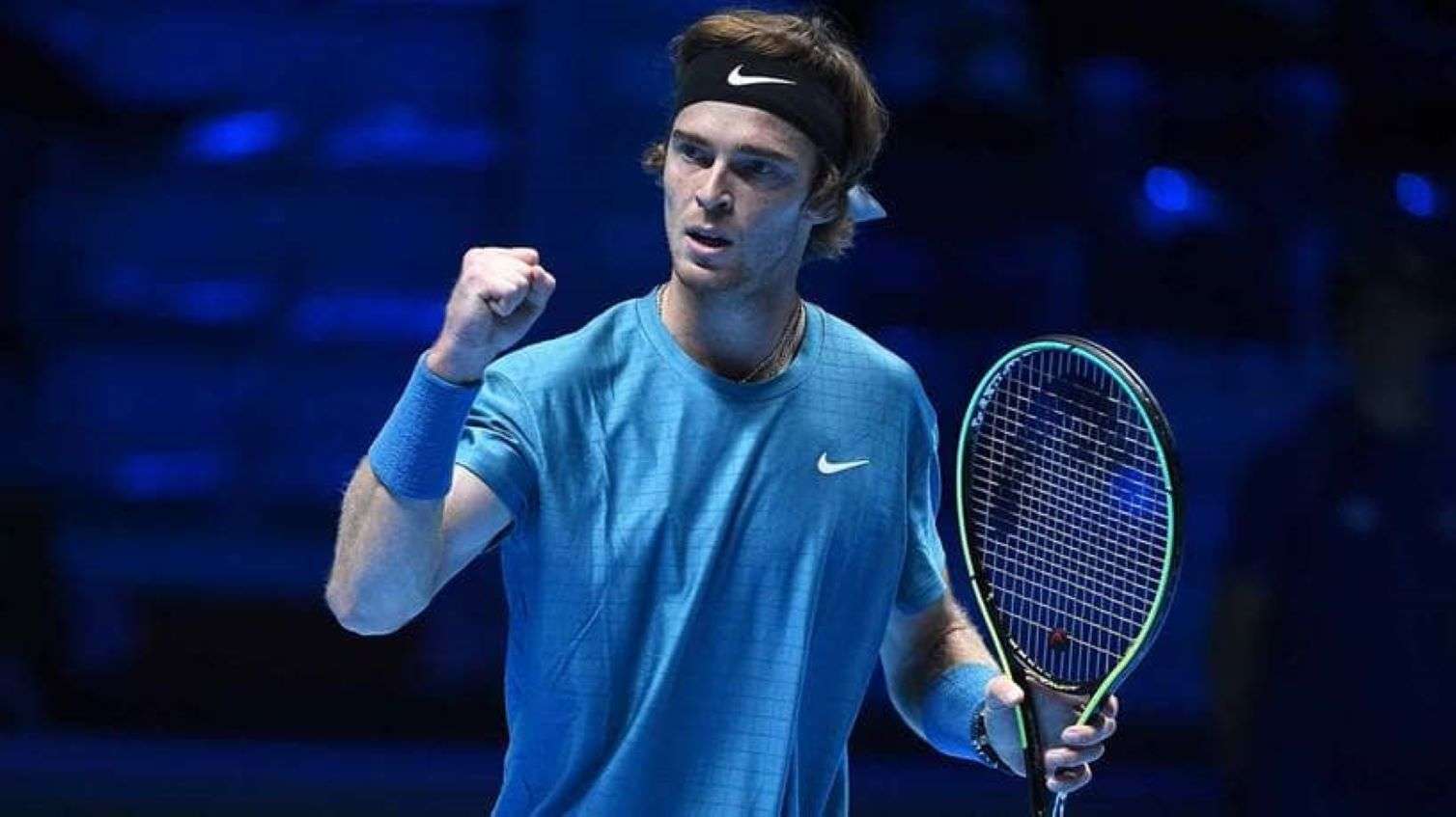 Andrey Rublev  sodisfatto del 6-6 6-4 sull'avversario Tsitsipas