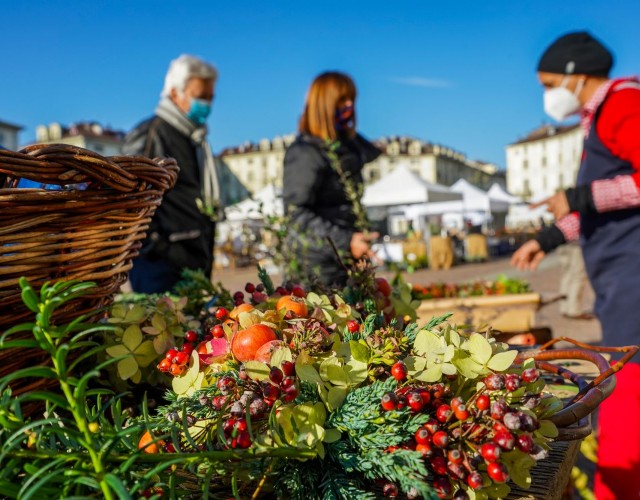 In piazza Vittorio domenica torna l'appuntamento con i colori di Agriflor